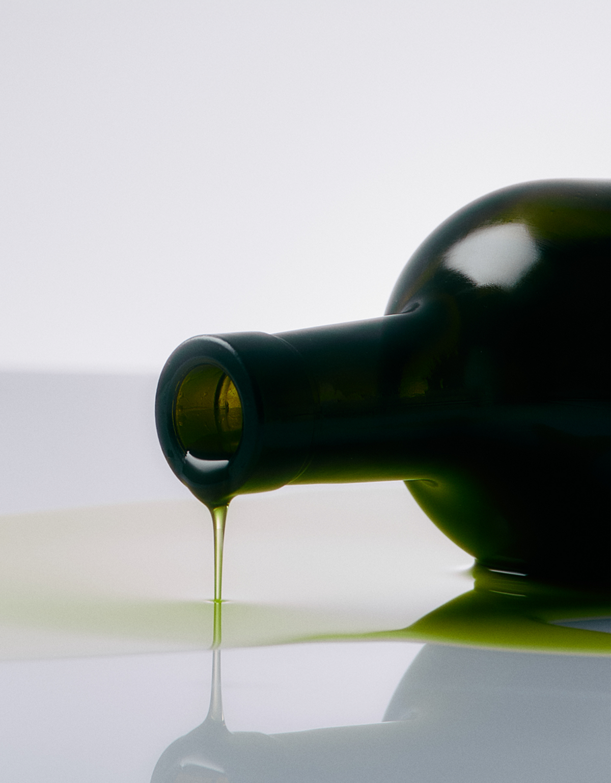 How To Store Olive Oil (And Does It Go Bad?)