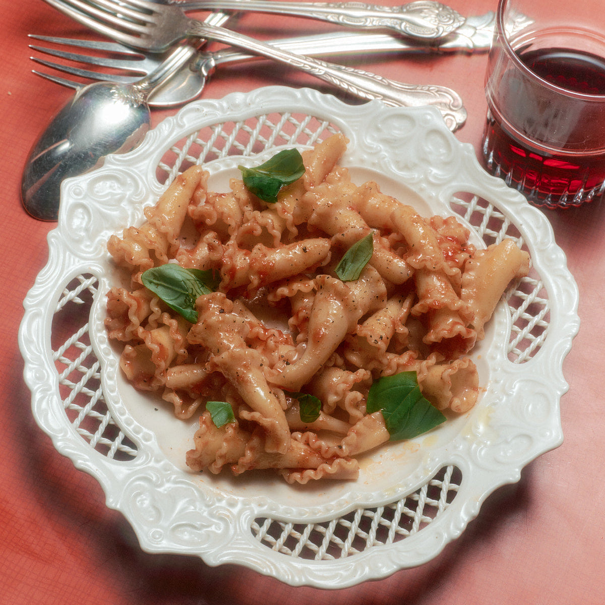 Savory Festivo Pasta Set - Flamingo Estate