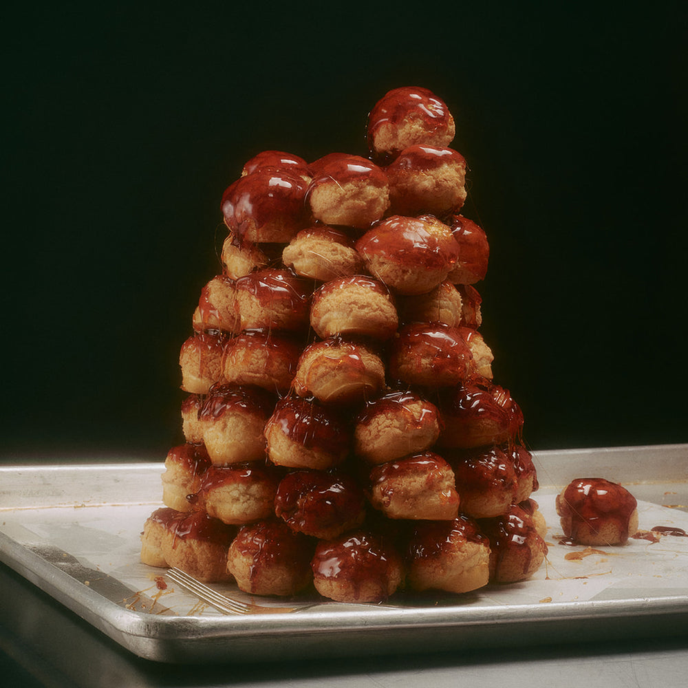 Croquembouche Candle