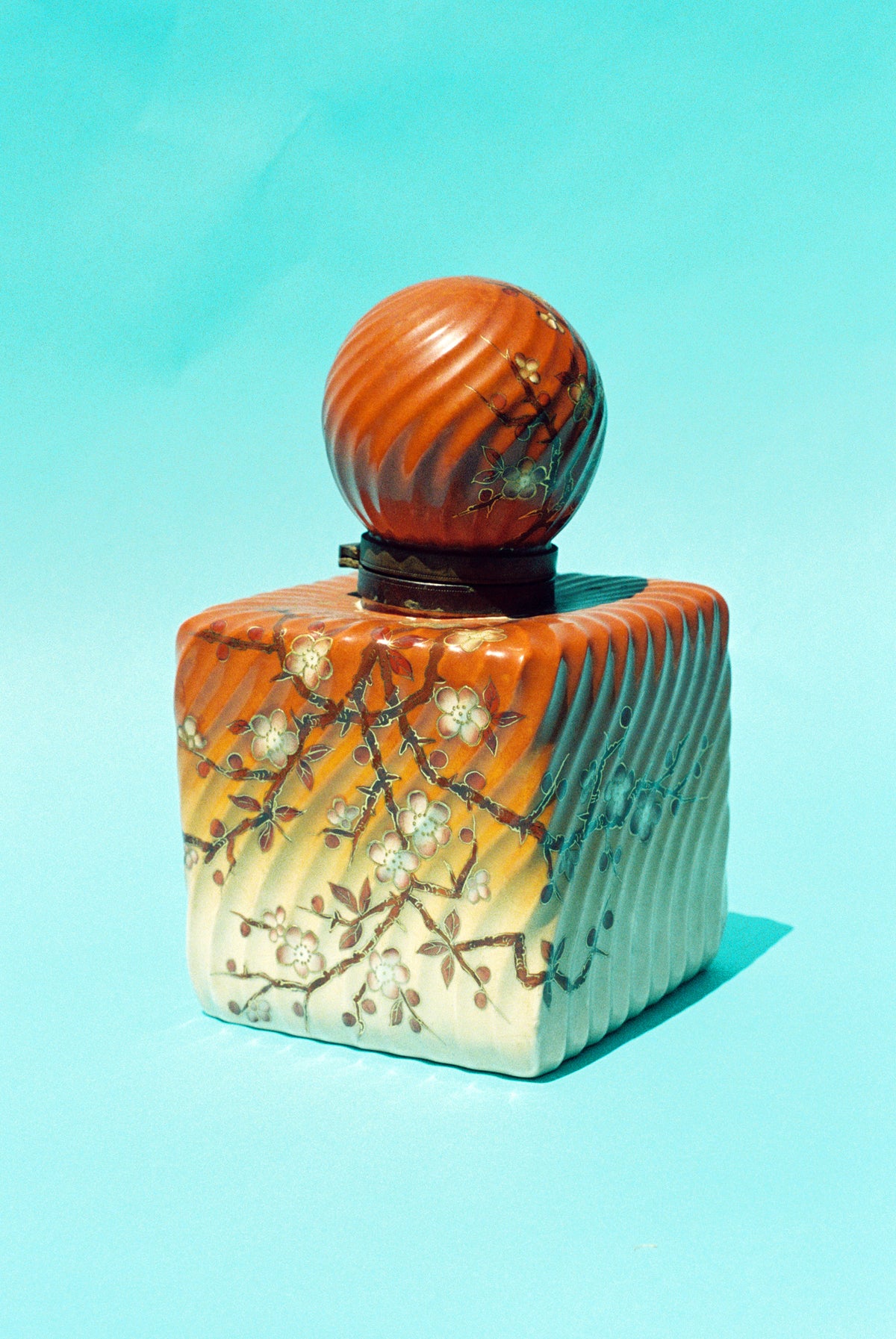 Large Japonisme Opaline Glass Inkwell, c. 1885 - Flamingo Estate