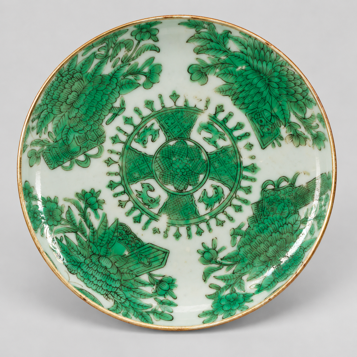 Chinese Export Green Fitzhugh Porcelain Collection, 34 Pieces - Flamingo Estate